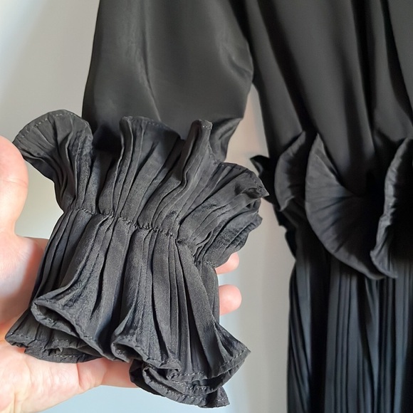 Prettylittlething Black LBD Ruffle Frill Detail Pleated Skater Mini Dress 4 - Picture 7 of 16